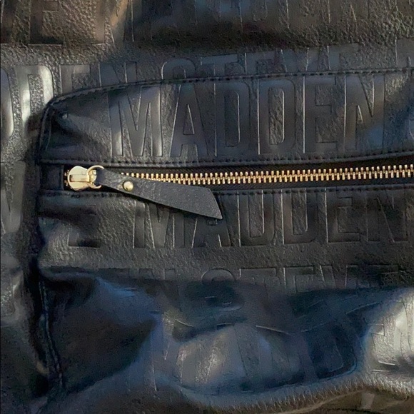 Back pack - Picture 2 of 5